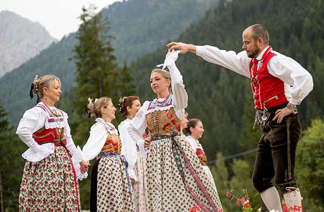 Tänze und Musik